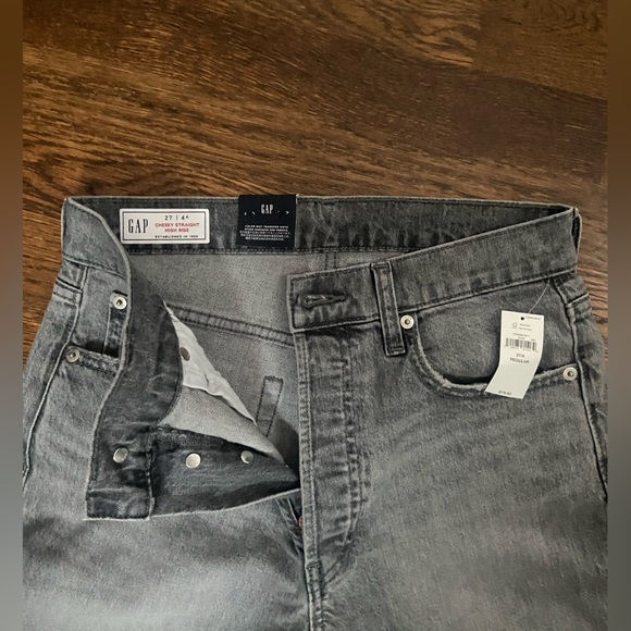 Women’s Gap High Rise Cheeky Straight Jeans - Sz. 4/27 - Picture 3 of 7